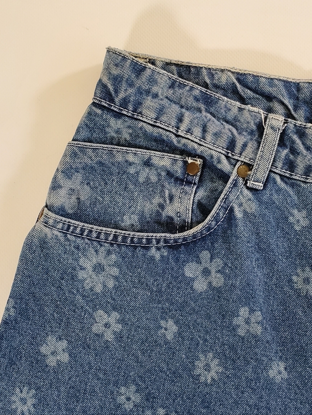 🟢7661 * The Ragged Priest Daisy Floral Print Straight Leg Jeans Blue Size 32 - Picture 7 of 16